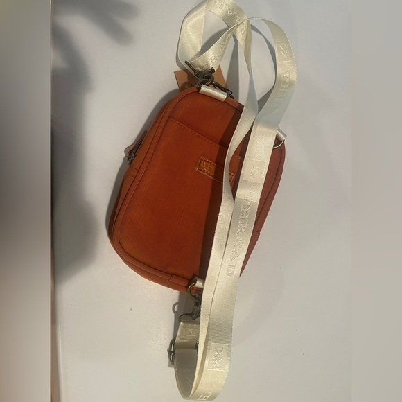 THREAD Carry On Crossbody - Burnt brown color with cream accents. NWT - Picture 4 of 6